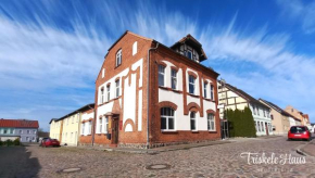 Triskele Haus - Ökologisches Seminar- und Gästehaus, Neustrelitz